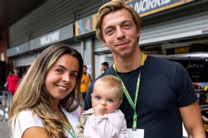 Who Is Oliver Norris? Lando Norris Brother Sister Cisca & Flo