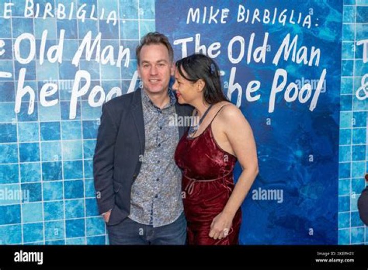 Who Is Oona Birbiglia, Mike Birbiglia Daughter? Wikipedia