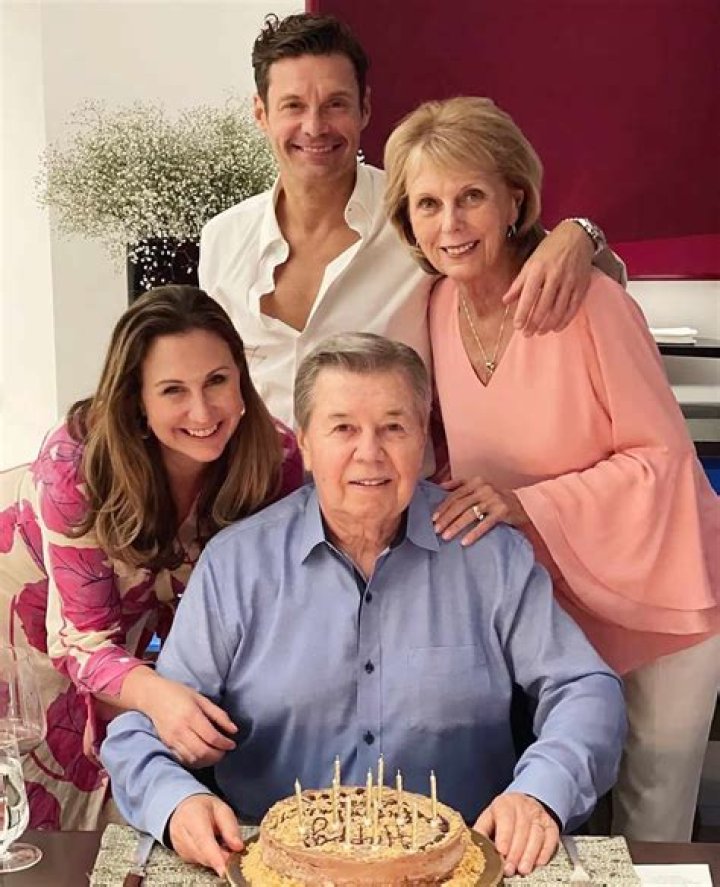 Who is Ryan Seacrest father Gary Lee Seacrest? Bio, age, family