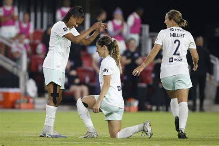 Who is Savannah DeMelo? Meet the USWNT midfielder who made her first