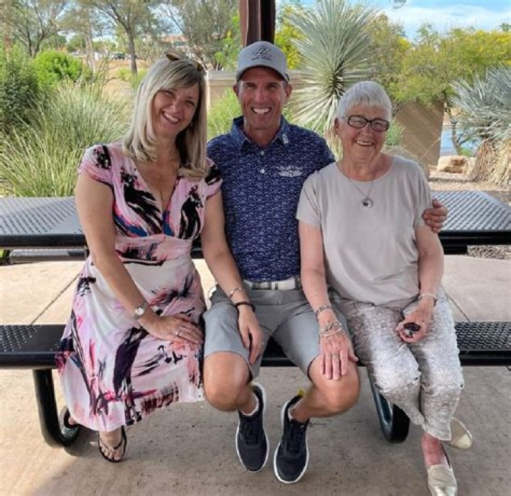 Who is Steven Alker wife Tanya Alker?