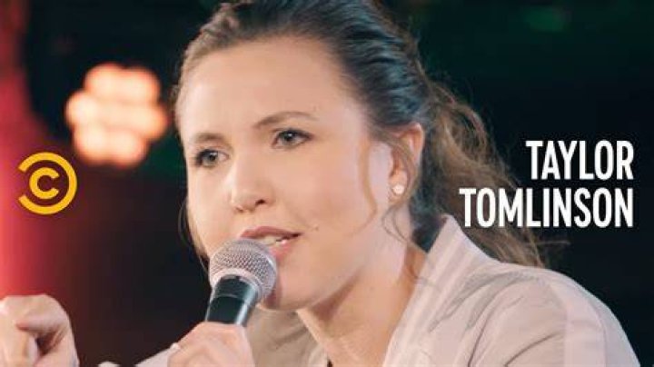 Who is Taylor Tomlinson Dating? The Comedian's Love Life OtakuKart