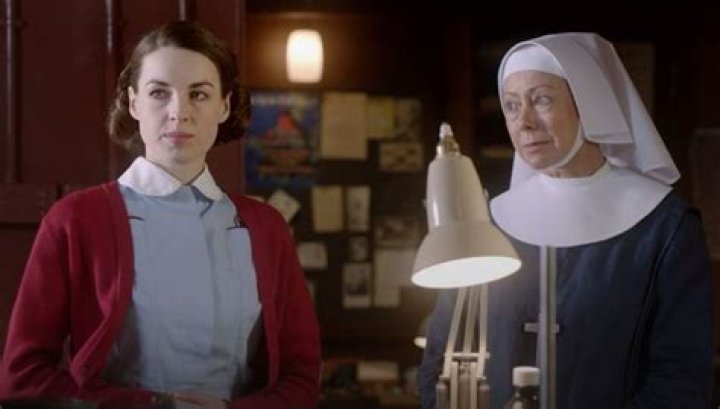 Who is the narrator in 1923? Isabel May returns to narrate the new