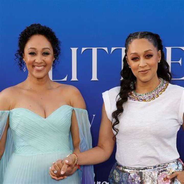 Who Is Tia And Tamera Parents? Motherhoods Bliss