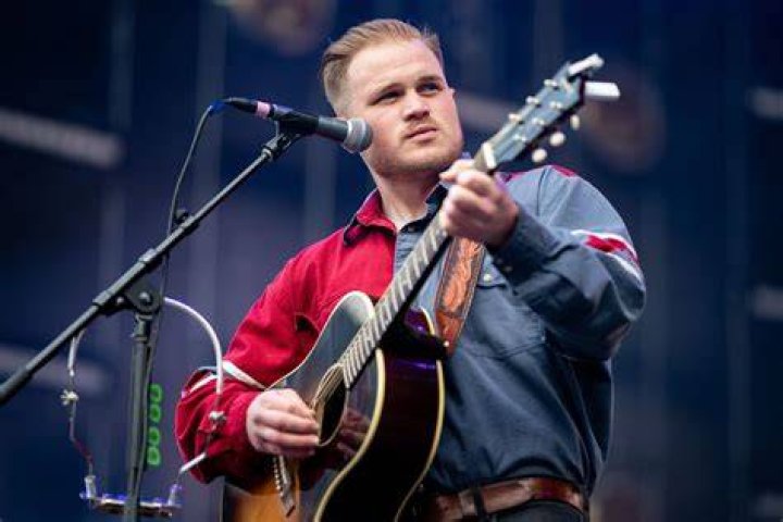 Who is Zach Bryan's Wife? Is He Married? The Little Facts
