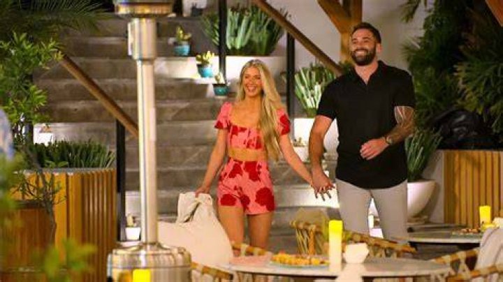 Who knew? Alex O'Loughlin is now a married man