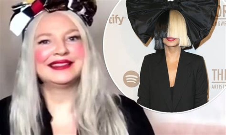 Why Does Sia Never Show Her Face?