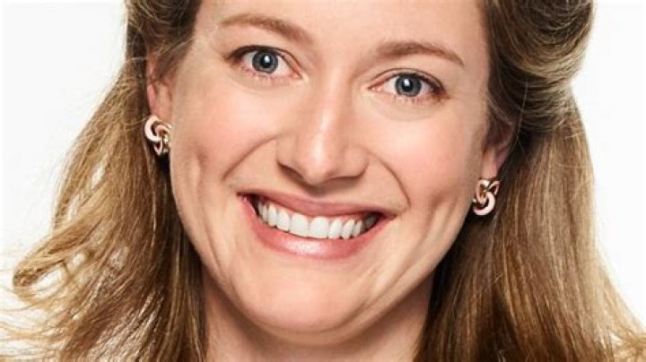 Why Mary Cooper From Young Sheldon Looks So Familiar