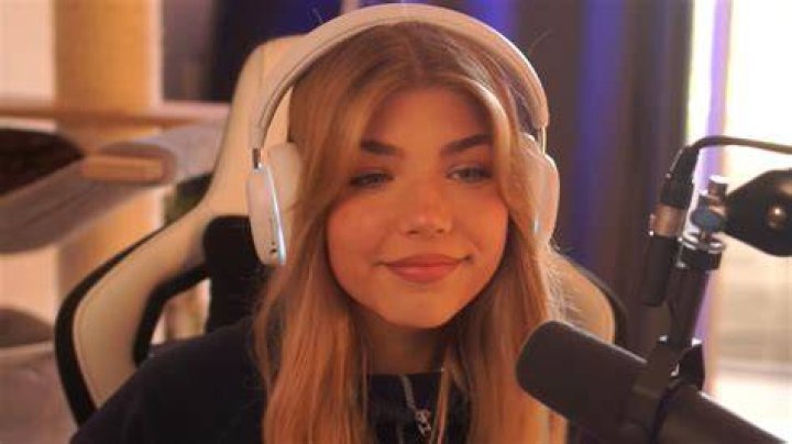 Wie alt ist Freeman? Celebrity.fm 1 Official Stars