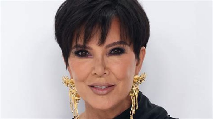 Wie alt ist Kris Jenner und welcher Ethnie geh&ouml;rt sie an? Arquidia