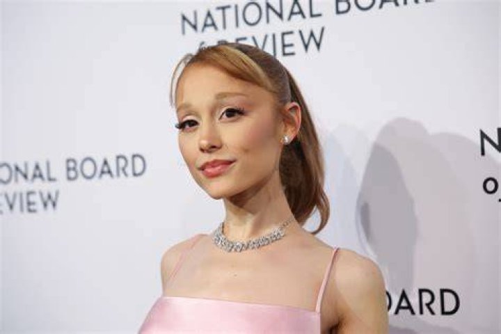 Will Ariana Grande sell 6.75m mansion with heartbreaking memories