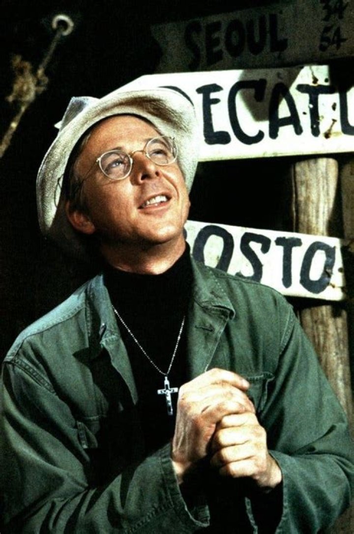 William Christopher, Father Mulcahy on M*A*S*H, dies CNN