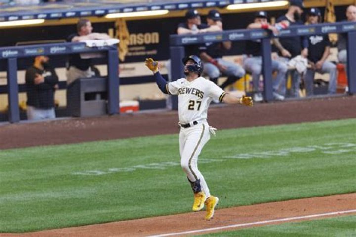 Willy Adames' bio wife, salary, parents, hometown, and net worth