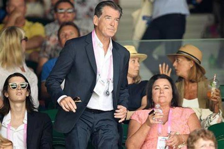 Wimbledon 2018 Pierce Brosnan and wife Keely put on cosy display at