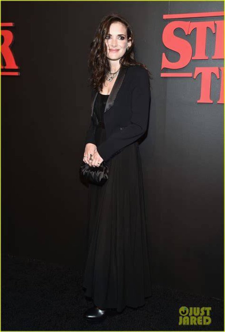 Winona Ryder Gets Support From Scott Mackinlay Hahn At &lsquo;Stranger Things
