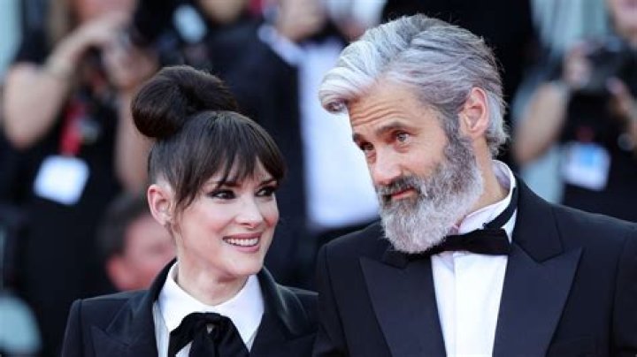 Winona Ryder Meets Up with Her OnScreen Son at &lsquo;Stranger Things