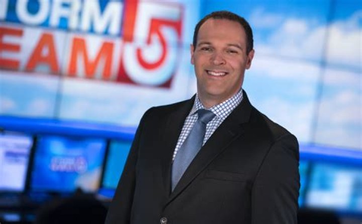 wkyc [Meteorologist AJ Colby & Producer Jon with a look...] YouTube