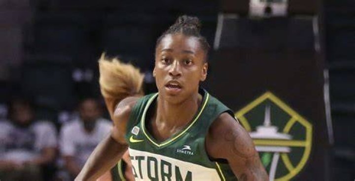WNBA Recaps Jewell Loyd clutch again as Seattle Storm hang on Swish