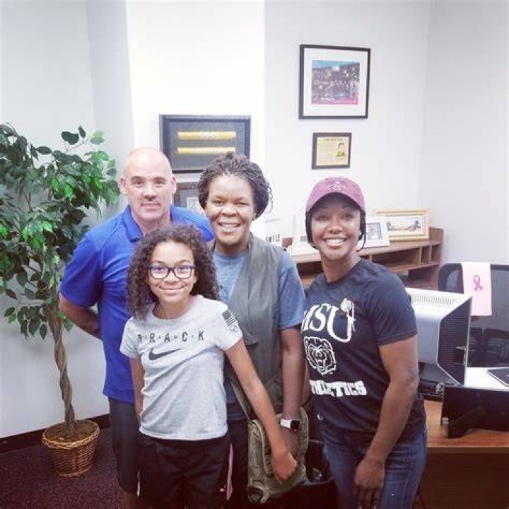 Wondering Who is Carmelita Jeter's Married Husband and Daughter? Find