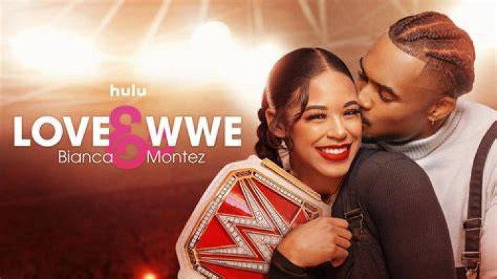 WWE fans absolutely love what Stone Cold Steve Austin did at Raw 25 as
