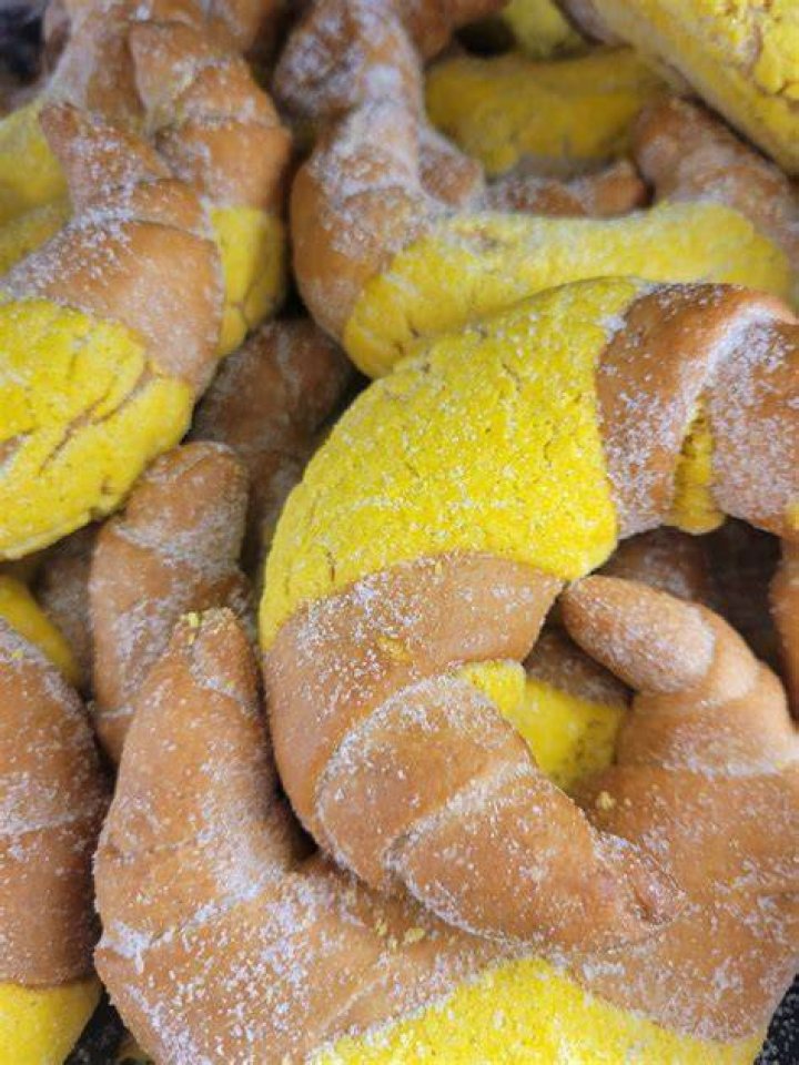 Yellow Cuernitos, Mexican Yellow Cuernitos, Pan Dulce, Mexican Sweet