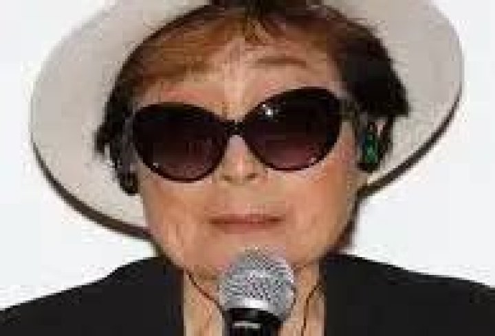 Yoko Ono Age, Net Worth, Husband, Family, Children and Biography