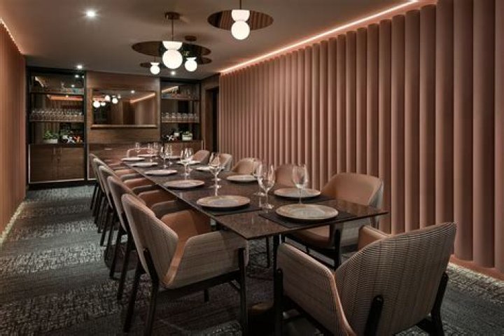 YOLO Restaurant Steakhouse & Lounge in Fort Lauderdale