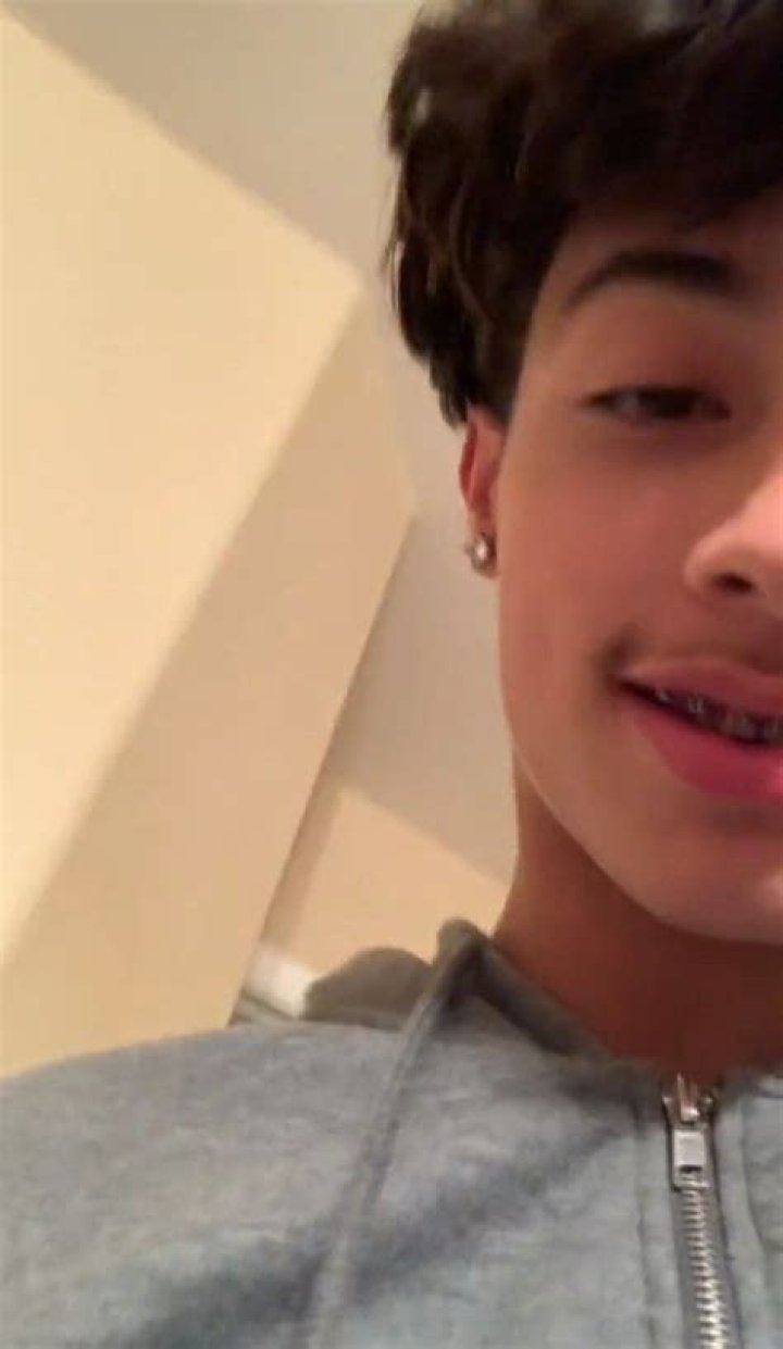 youcantfindalex Cute mexican boys, Edgars haircut, Cute guys snaps