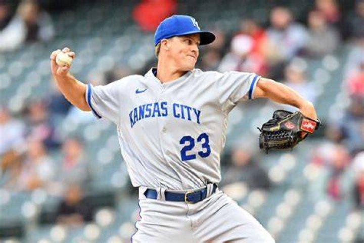 zack greinke contract Archives FanBuzz