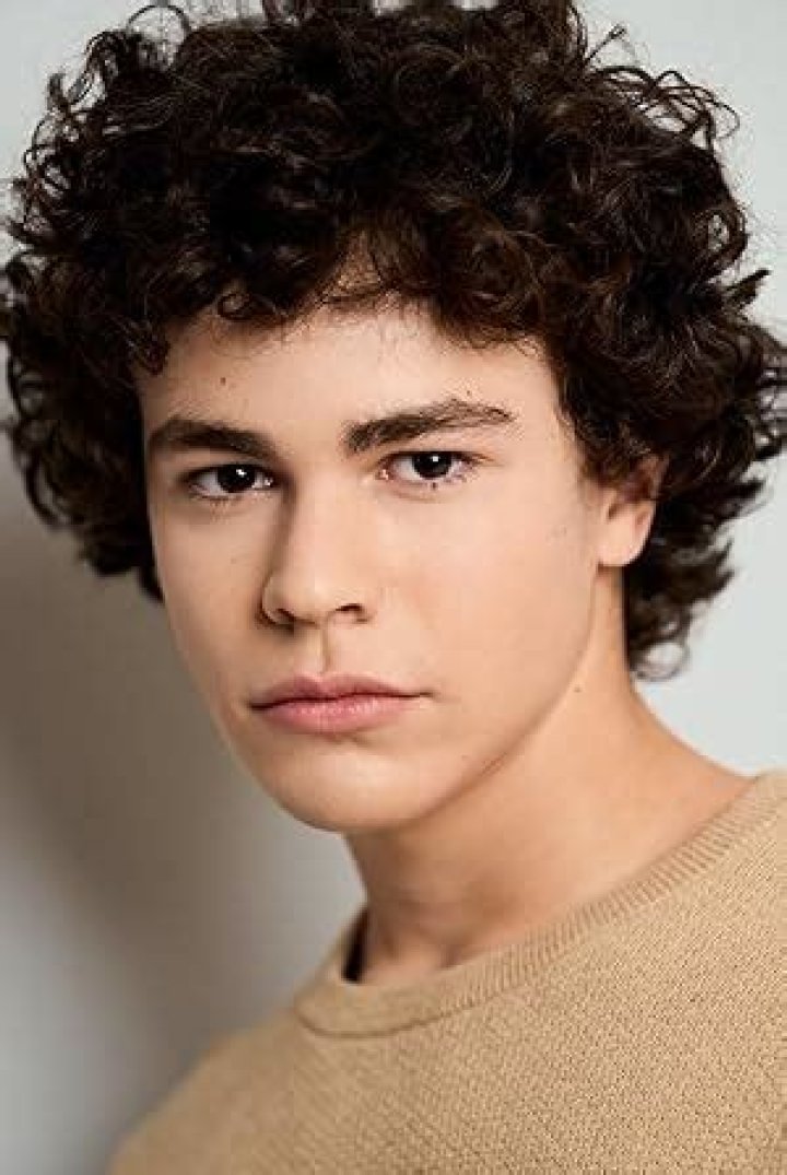 Zackary Arthur Bio, Wiki, Age, Height, Parents, Movies, TV Shows