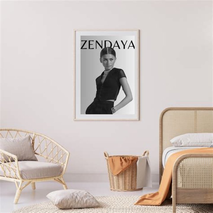 Zendaya Black And White Drawing, Black And White Pictures, Pictures Of